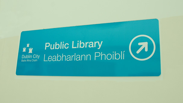 Se virando em Dublin: Biblioteca Pública