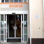 Achado em Dublin: K&M Evans