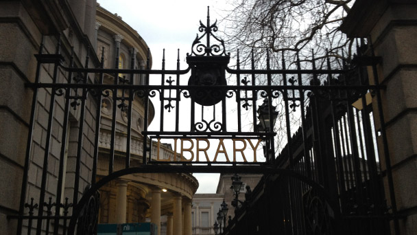 Conhecendo a Irlanda: National Library of Ireland