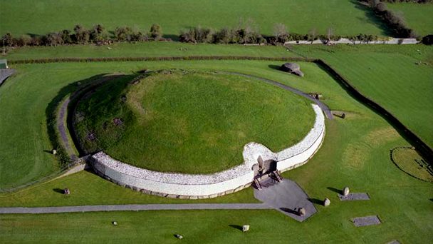 Conhecendo a Irlanda: Newgrange