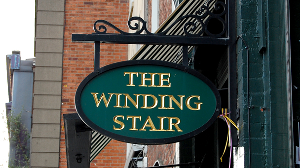 Achado em Dublin: The Winding Stair